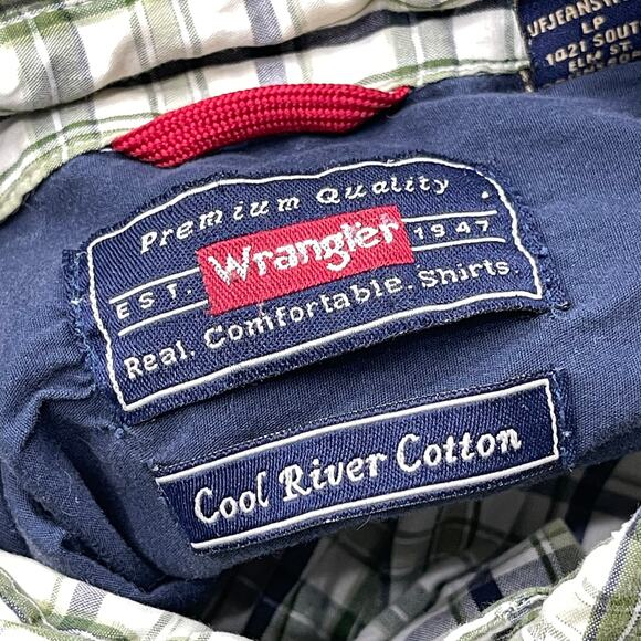 Wrangler Button Up Shirt Mens Medium M Green Checkered 100% Cotton Short Sleeve - Picture 3 of 5